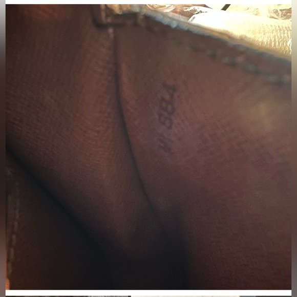 Authentic Louis Vuitton Saint Cloud PM - Picture 10 of 16